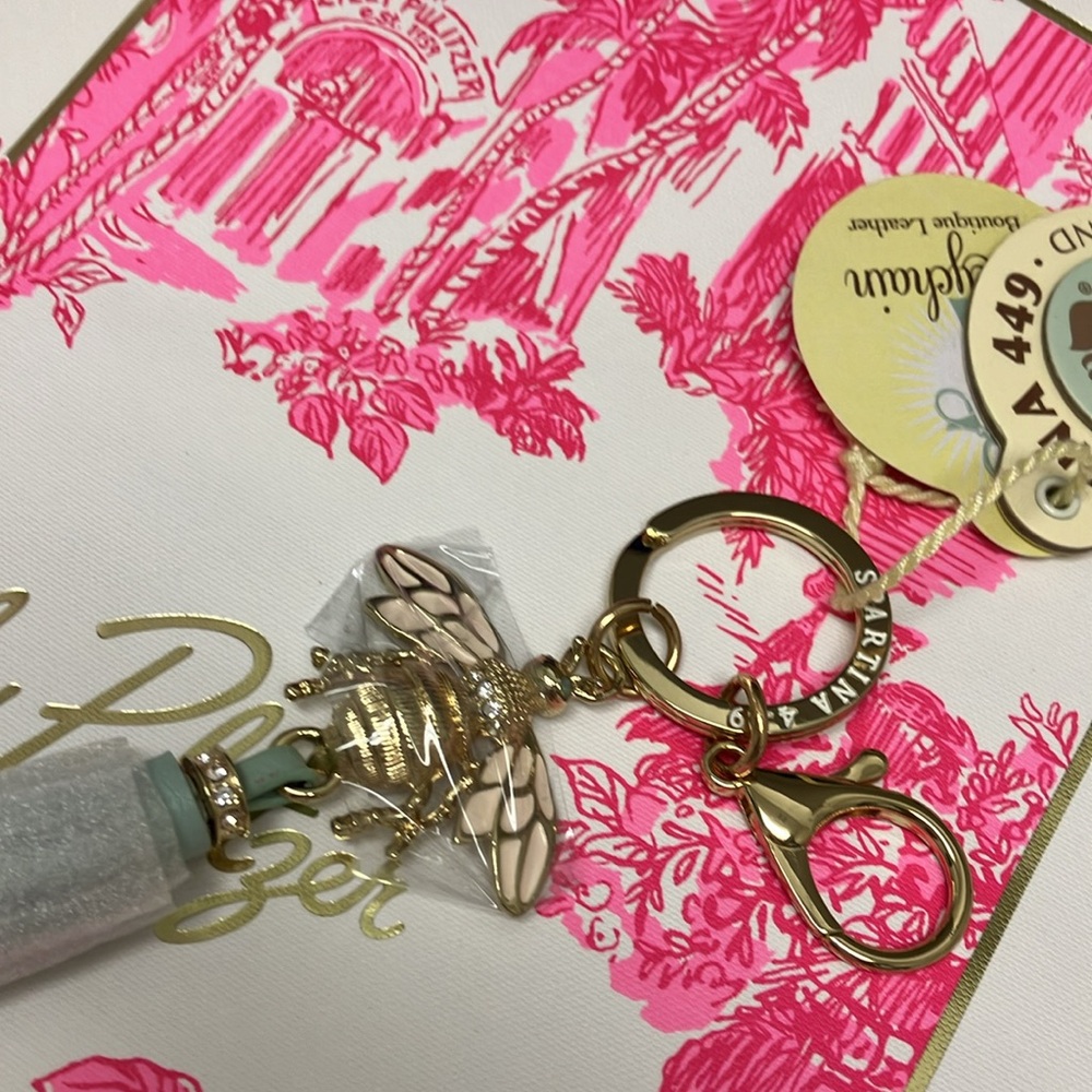 NWT Spartina Bee Keychain with Tassel